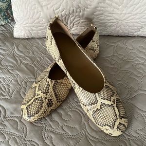 Everlane Day Glove Flats/Loafers - size 8.5